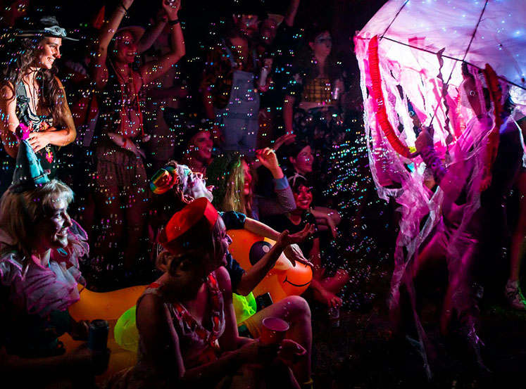 ThoseClownsAtOldYeller